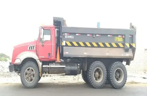VOLQUETE GU813E